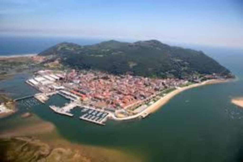 Апартаменты Santona Paseo Maritimo 2ª Linea Playa, Llegada Autonoma, Wifi Экстерьер фото