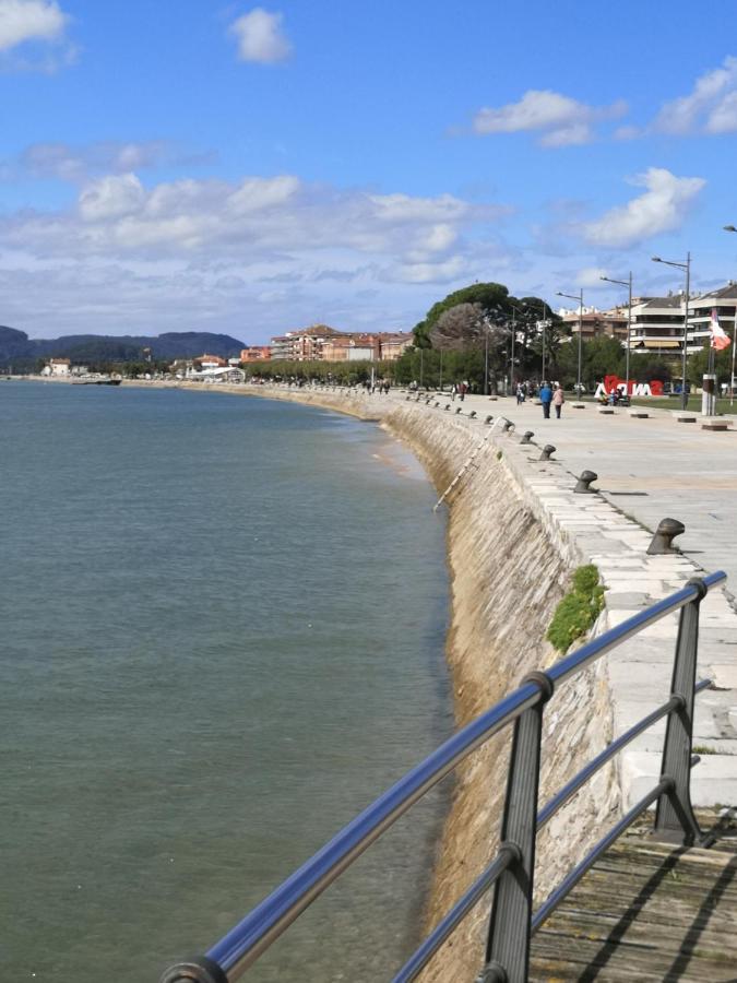 Апартаменты Santona Paseo Maritimo 2ª Linea Playa, Llegada Autonoma, Wifi Экстерьер фото